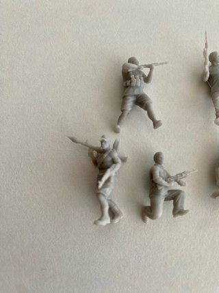 Lote figuras 1/64 milicia africana