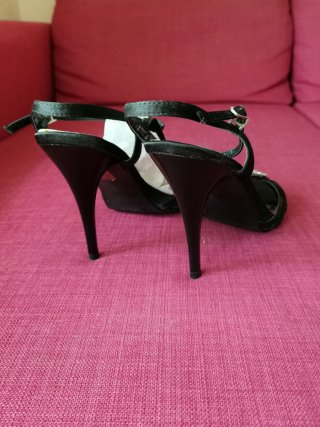 Nuevas! Sandalias de tacón con pedrería