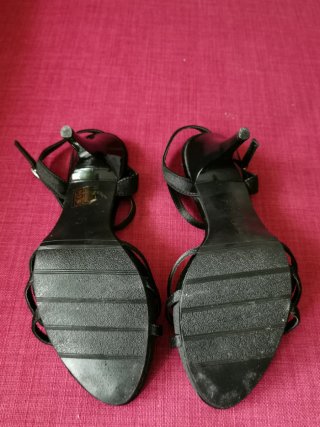 Nuevas! Sandalias de tacón con pedrería