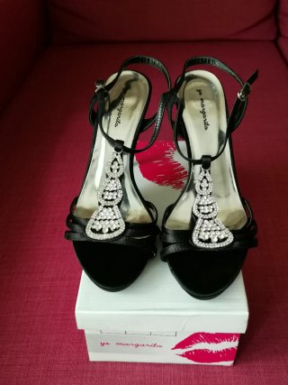 Nuevas! Sandalias de tacón con pedrería