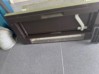 Campana extractora AEG con accesorios