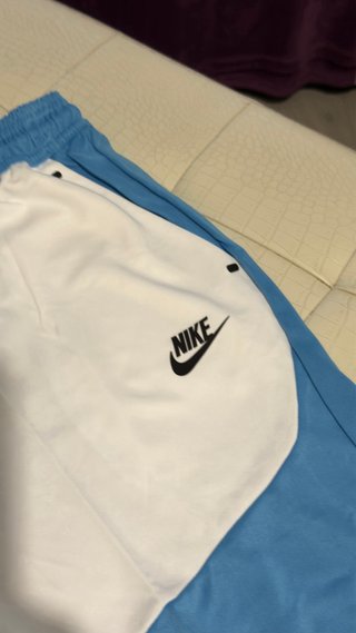 Conjunto Nike Tech Fleece Azul e Branco Tamanho L