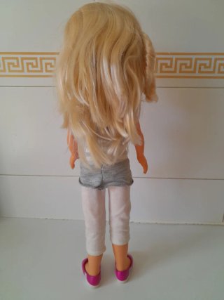 Muñeca Nancy de Famosa.