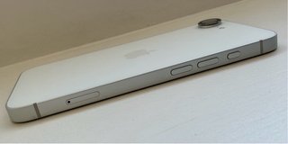 iPhone 16e 128GB Blanco/100% BATERÍA/CAJA+7 FUNDAS