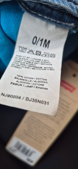 Gorra bebé Levi's
