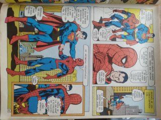 Spiderman vs superman Novaro