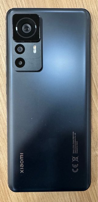 Xiaomi 12T Pro con cargador 120W