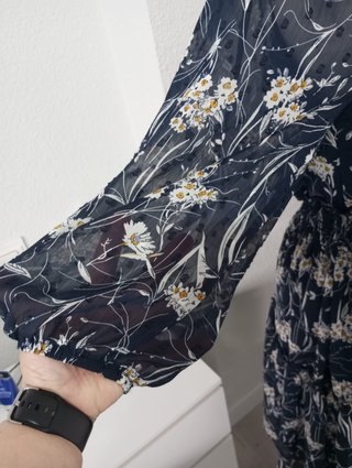 Vestido Hombros Caídos Floral Azul Marino