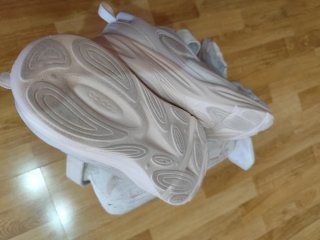 Zapatillas Adidas Gris y Blanco