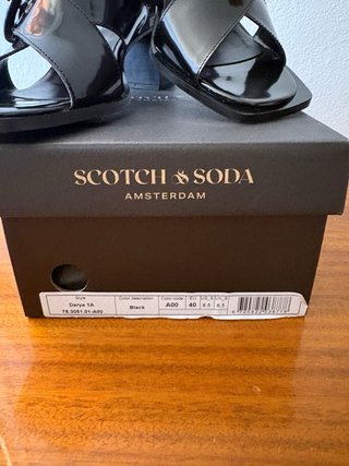 Sandalias de piel Scotch & Soda Negras