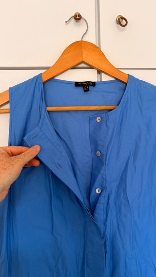 Vestido midi azul sin mangas
