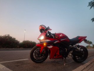 Honda CBR 650 R Roja