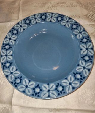 Zuppiera Laveno Ginori con coperchio e 2 piatti