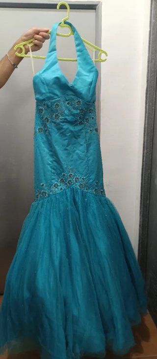 Vestido de fiesta azul turquesa