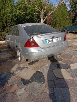 Ford Mondeo Ford Mondeo 2002