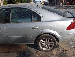 Ford Mondeo Ford Mondeo 2002