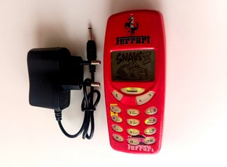 Nokia 3310 FERRARI + Batteria Nuova + Caricatore