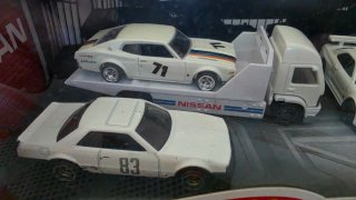 Hot Wheels Nissan Premium Set Diorama Skyline gt-r