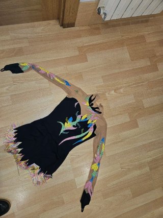 Maillot patinaje/gimnasia negro multicolor.Talla S