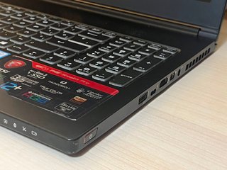 MSI GS63 Stealth Pro i7 16GB GTX 1050Ti SSD