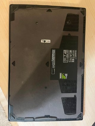 MSI GS63 Stealth Pro i7 16GB GTX 1050Ti SSD