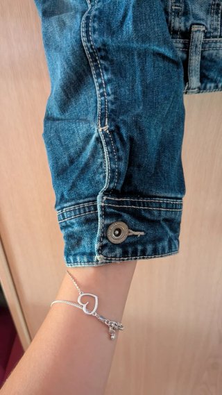 Chaqueta vaquera Stradivarius azul