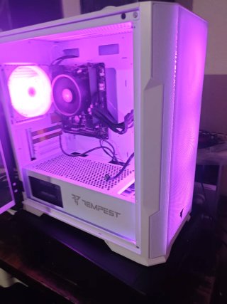 Torre PC Tempest Airflow Stockade ARGB +fuente 500