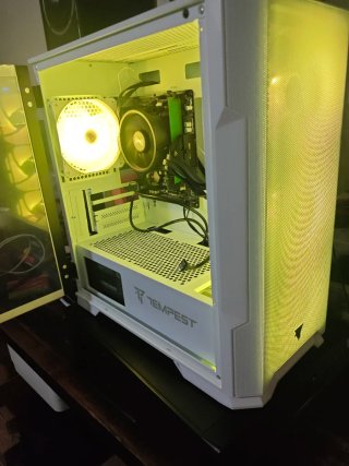 Torre PC Tempest Airflow Stockade ARGB +fuente 500