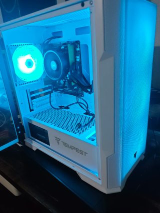 Torre PC Tempest Airflow Stockade ARGB +fuente 500