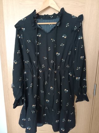 Vestido negro estampado floral