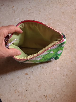 Neceser de rizo con estampado floral