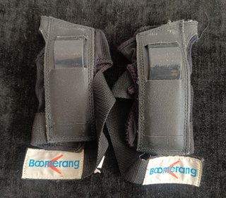 PATINES BOOMERANG NEXUS CON BOLSA Y PROTECCIONES