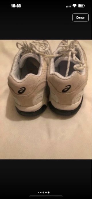 Zapatillas Asics Beige y Gris