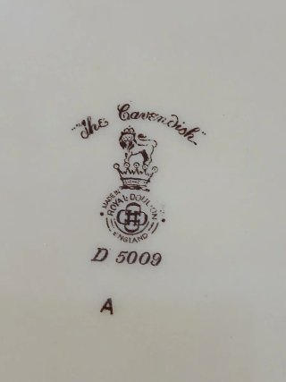 Piatto piano Royal Doulton Cavendish
