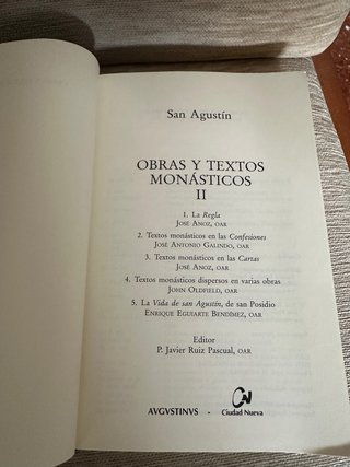 Obras y textos monásticos: los dos tomos