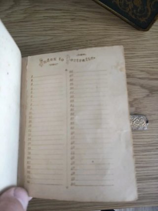Lote de 2 Álbumes de Fotos Victorianos (S. XIX)