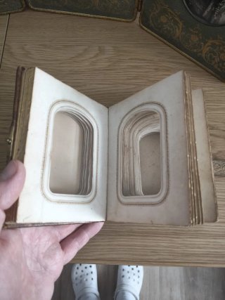 Lote de 2 Álbumes de Fotos Victorianos (S. XIX)