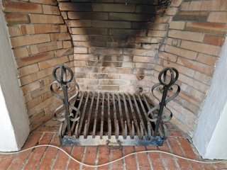 Cajón para chimenea de hierro forjado