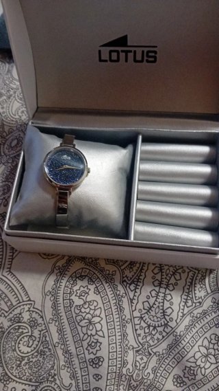 Reloj Lotus Mujer Azul y Plateado Nuevo