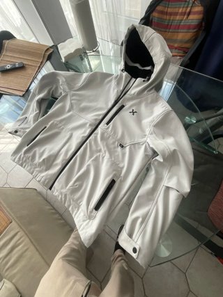 Chaqueta Outdoor/Outwear Division.  Talla L/XL