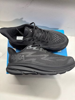 Hoka Clifton 9 Negro Talla 45 EU