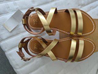Sandalias doradas Golden Sun