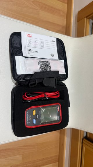 UNI-T UT673PV Solar Panel Tester / NUEVO