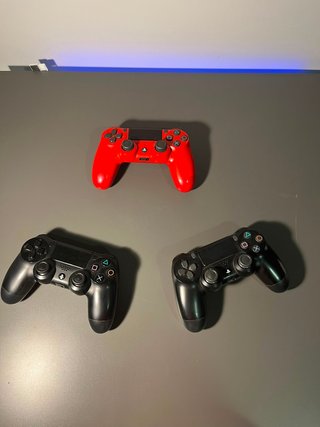 PS4 1TB Negra + 3 Mandos
