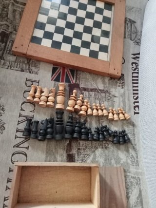 Juego de ajedrez de madera