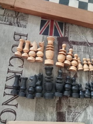 Juego de ajedrez de madera