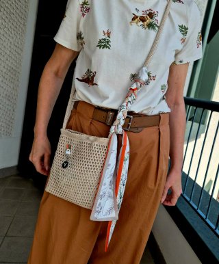 Borsa estiva in maglia con foulard