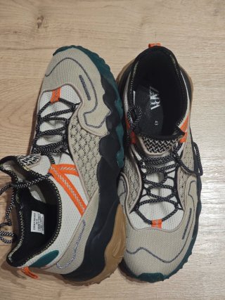 Zapatillas Zara Beige y Naranja Talla 43