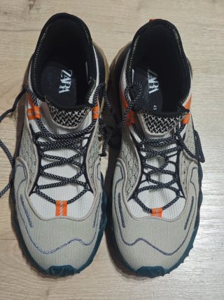 Zapatillas Zara Beige y Naranja Talla 43