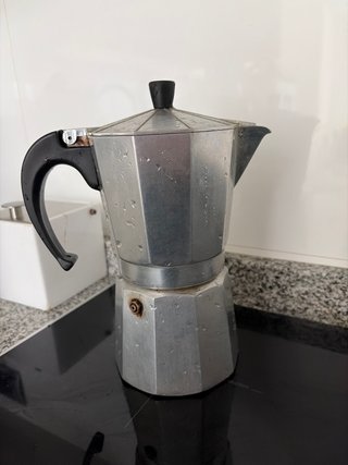 Cafetera italiana de aluminio